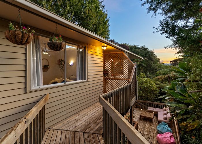  at 10 Rosecamp Road, Beach Haven, North Shore City, Auckland
