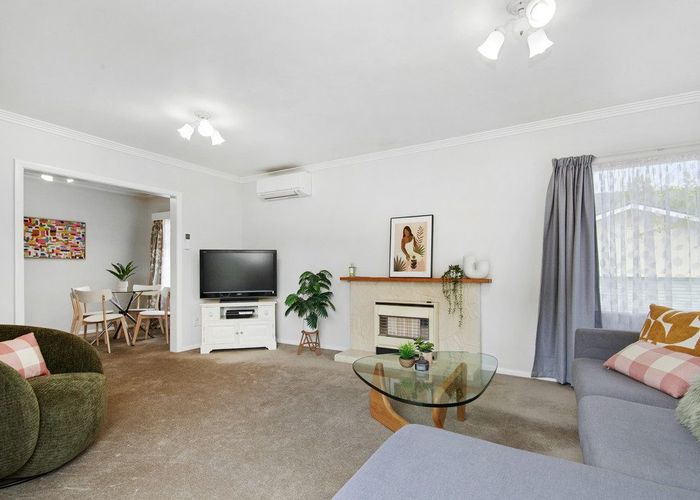  at 14 Lowry Crescent, Stokes Valley, Lower Hutt, Wellington