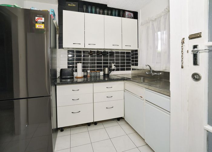  at 9/41 Cameron Road, Hamilton East, Hamilton, Waikato