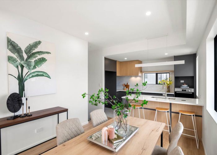  at 19 Papatahi Lane, Flat Bush, Manukau City, Auckland
