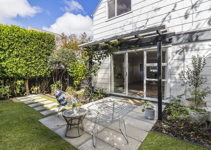  at 2/66 Taylors Road, Mount Albert, Auckland City, Auckland