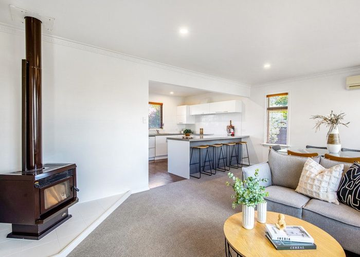  at 18 Edward Street, Lincoln, Lincoln