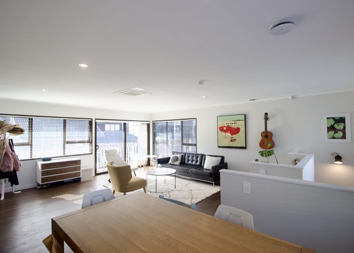  at 1/8 Commodore Parry Road, Castor Bay, North Shore City, Auckland