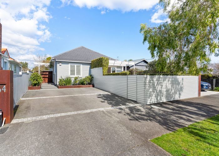 at 64 Walker Road, Point Chevalier, Auckland