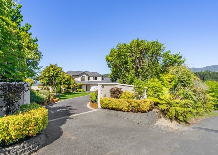  at 18 Emerald Hill Drive, Birchville, Upper Hutt