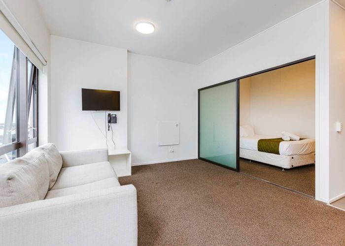  at 1111/17 Putney Way, Manukau, Manukau City, Auckland