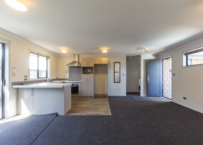  at 5/102 Old Farm Road, Hamilton East, Hamilton, Waikato