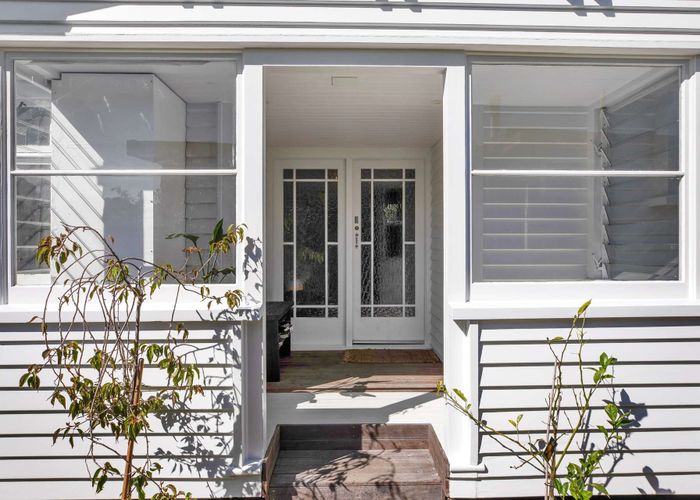  at 14 Queens Avenue, Waikuku Beach, Waikuku Beach