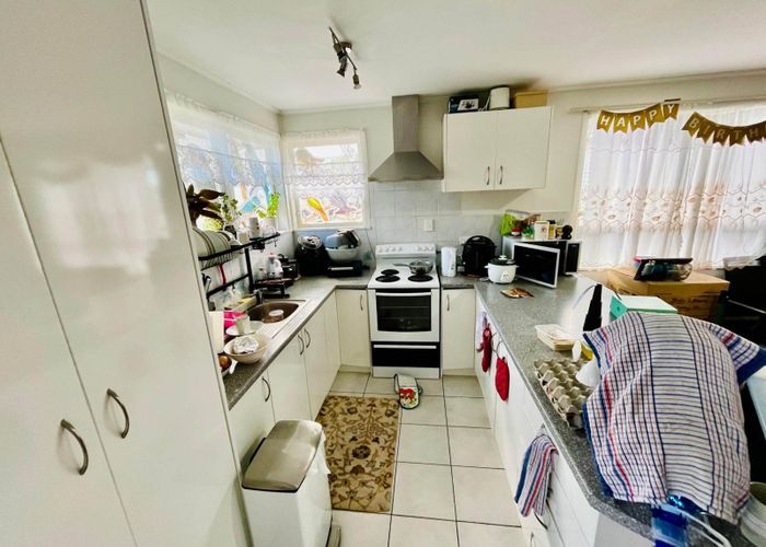  at 5 Dagenham Street, Manurewa, Manukau City, Auckland