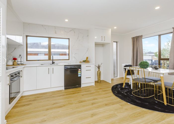  at 2B Roys Road, Weymouth, Auckland