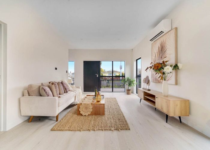  at Lot 2/74 Burundi Avenue, Clendon Park, Manukau City, Auckland