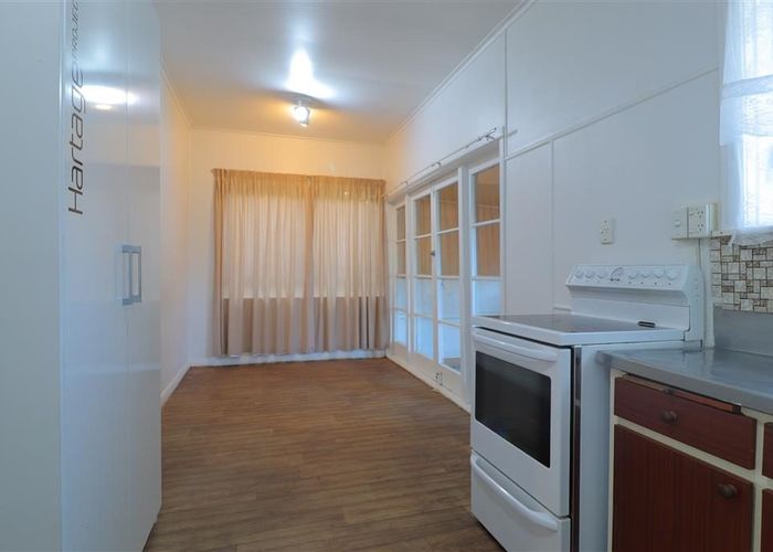  at 320 Mount Albert Road, Mount Roskill, Auckland