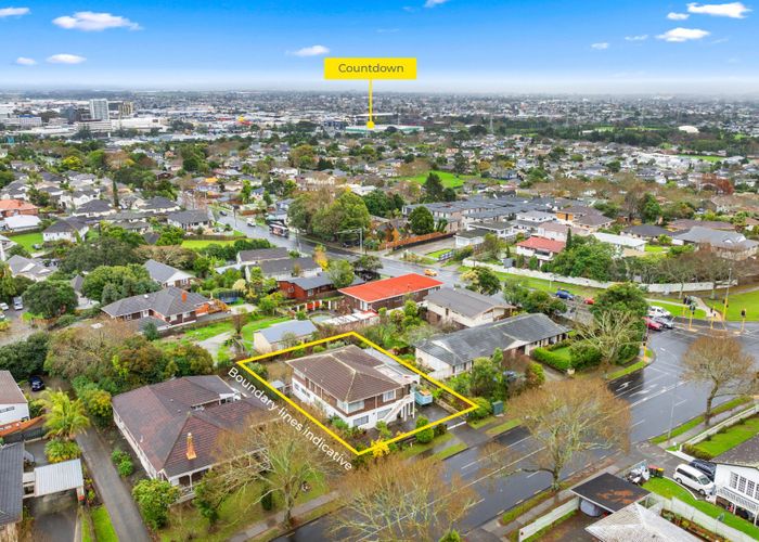  at 3 Everglade Drive, Goodwood Heights, Auckland