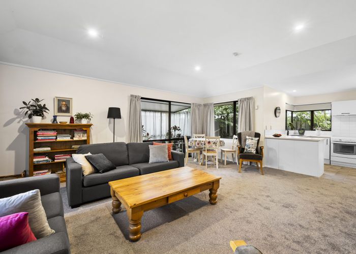  at 5 Villa Grove, Ilam, Christchurch City, Canterbury