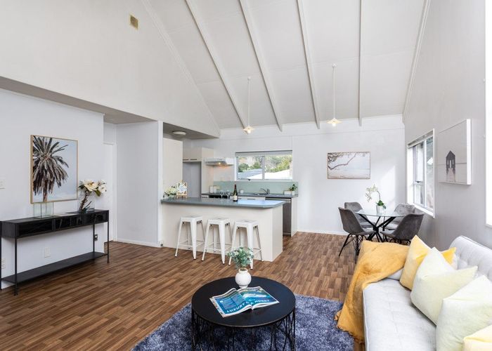  at 1/21 Kashmir Road, Glen Eden, Auckland