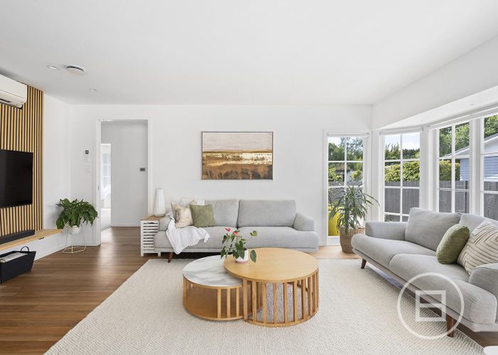 at 27 Sylvia Road, Hillcrest, Auckland