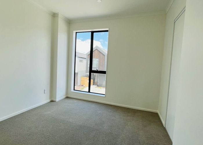  at 9/31 Mahalo Avenue, Wiri, Manukau City, Auckland