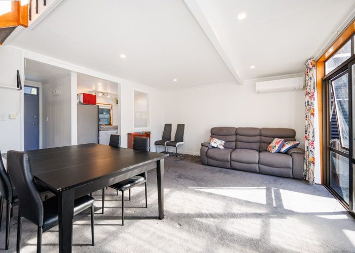  at 2/341 College Street, West End, Palmerston North, Manawatu / Whanganui