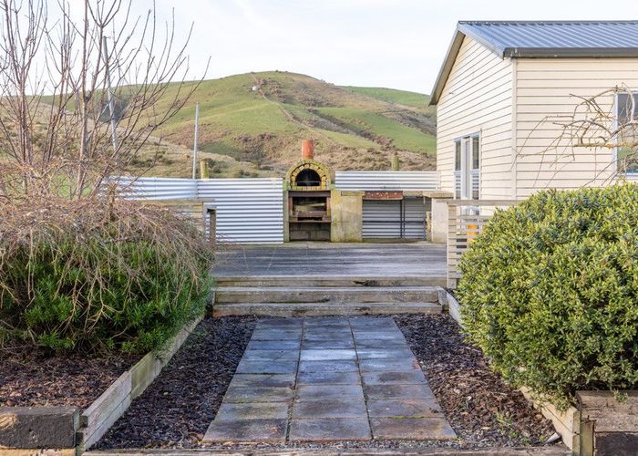  at 94 Old Main Road, Waipahi