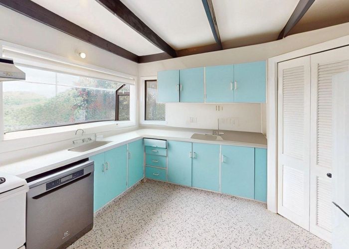  at 2b Marine Parade, Otaki Beach, Kapiti Coast, Wellington