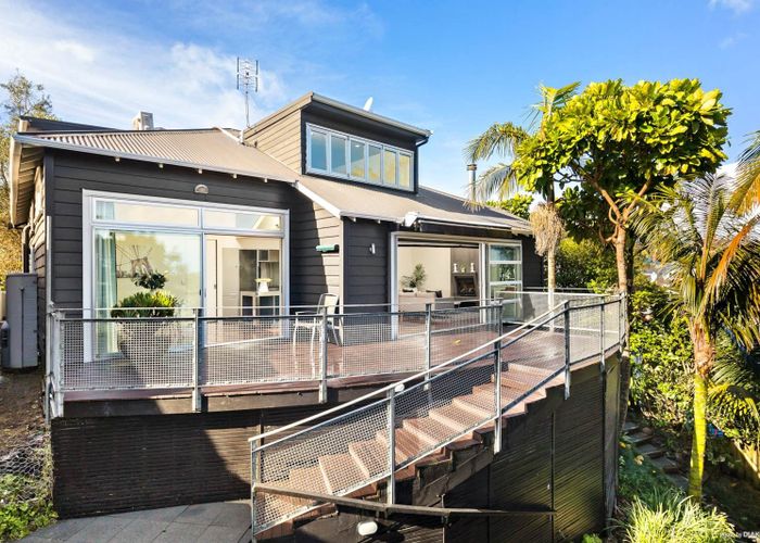  at 32 Valley Road, Mount Eden, Auckland City, Auckland