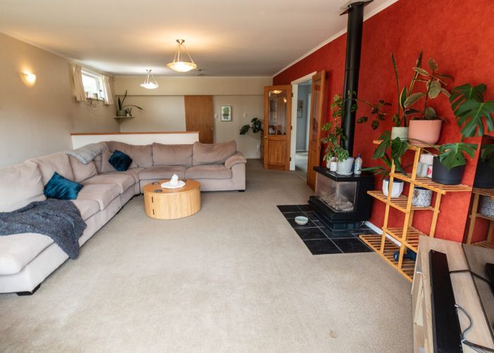  at 9 Pinkerton Grove, Newlands, Wellington
