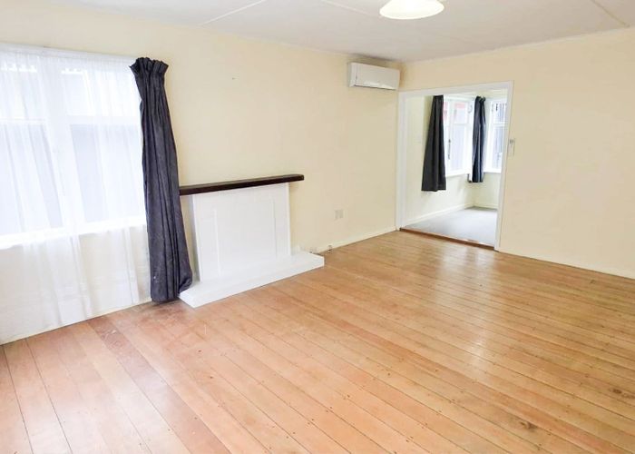  at 52 Sunny Grove, Wainuiomata, Lower Hutt, Wellington