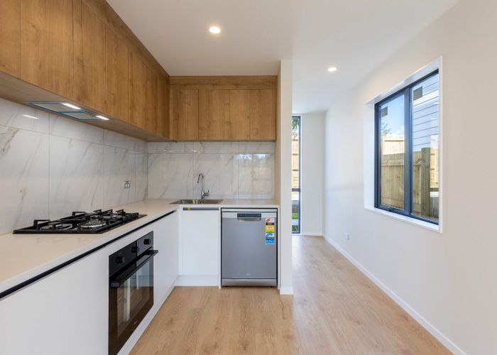  at 6 Kaweka Street, New Lynn, Auckland