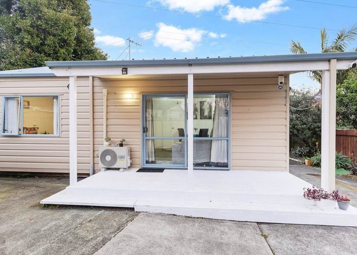  at 34A Sikkim Crescent, Clover Park, Auckland