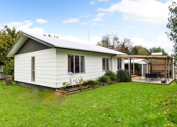  at 9 Frost Place, Pukete, Hamilton, Waikato