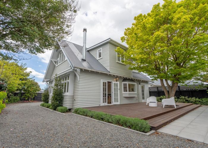  at 5 Roosevelt Avenue, St Albans, Christchurch