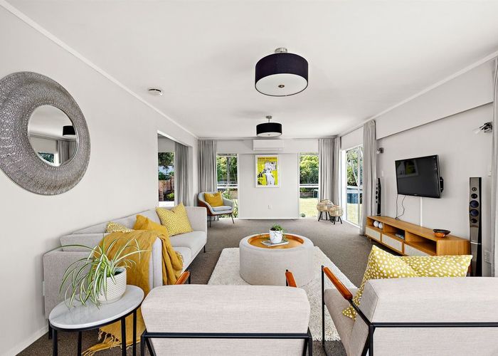  at 22 Coromandel Crescent, Mairangi Bay, Auckland