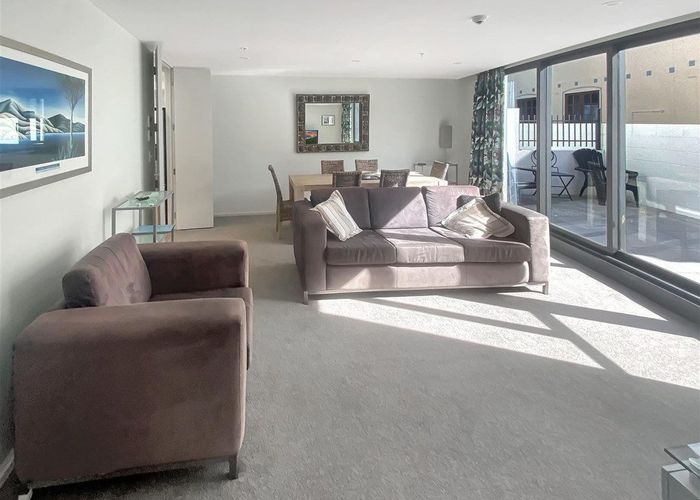  at 2/20 Esplanade, Sumner, Christchurch City, Canterbury