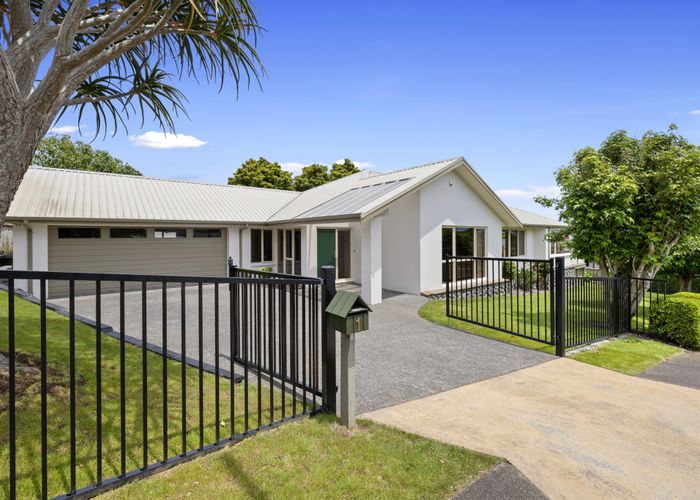 at 1 Orlando Close, Frankleigh Park, New Plymouth