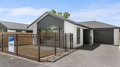  at 2/4 Ramore Place, Redwood, Christchurch