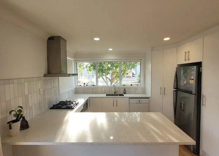  at 79 Clovelly Road, Bucklands Beach, Manukau City, Auckland