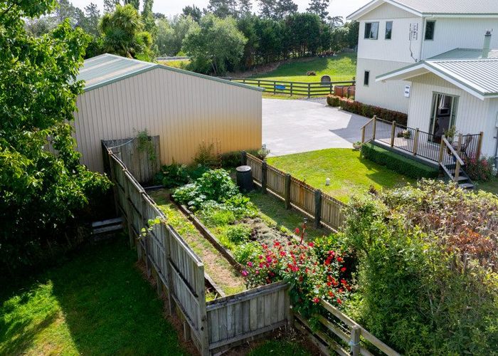  at 2352 River Road, Horsham Downs