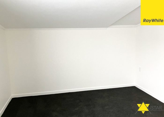  at 1/77 Riverpark Crescent, Henderson, Waitakere City, Auckland