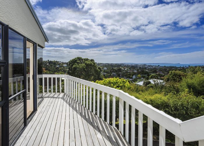  at 9 Danbury Drive, Torbay, North Shore City, Auckland