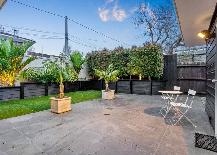  at 1/67 COLLEGE RD, Northcote, Auckland
