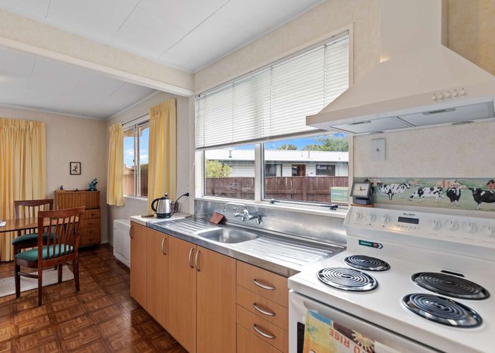  at 24 Cecil Place, Cloverlea, Palmerston North