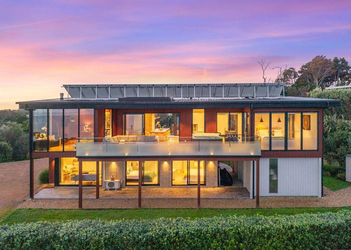  at 6 Park Road, Surfdale, Waiheke Island, Auckland