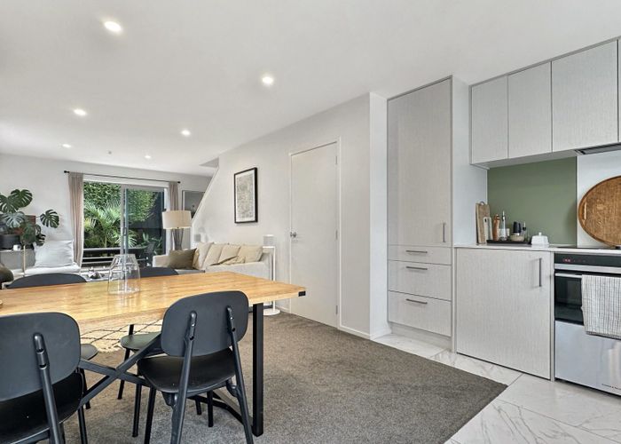  at 7/24 Kelwyn Road, Kelston, Auckland