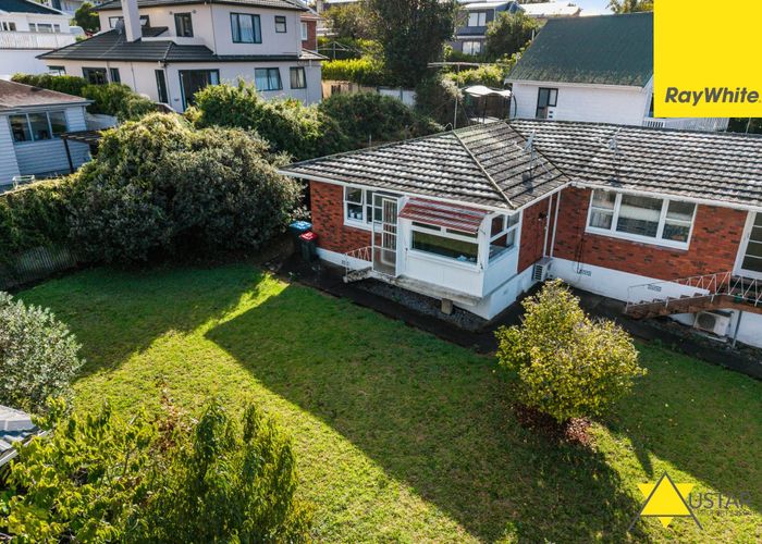  at 4/35 Owairaka Avenue, Mount Albert, Auckland City, Auckland