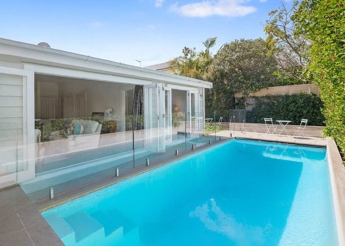  at 25 Patuone Avenue, Devonport, Auckland