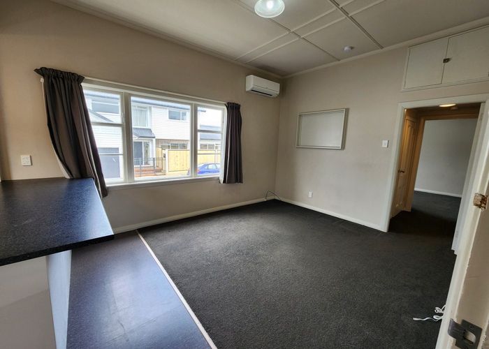  at 2/62 Nelson Street, Petone, Lower Hutt, Wellington