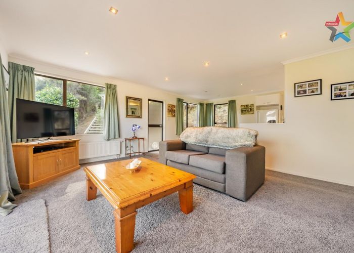  at 34 Dalton Grove, Stokes Valley, Lower Hutt