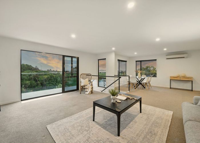  at 122 McCormacks Bay Road, Redcliffs, Christchurch City, Canterbury