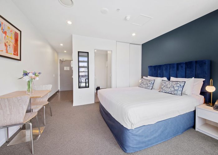  at 304/17 Amersham Way, Manukau, Manukau City, Auckland