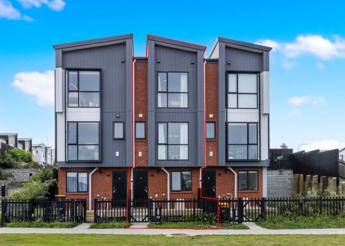  at 44 Whakatupu Road, Flat Bush, Manukau City, Auckland